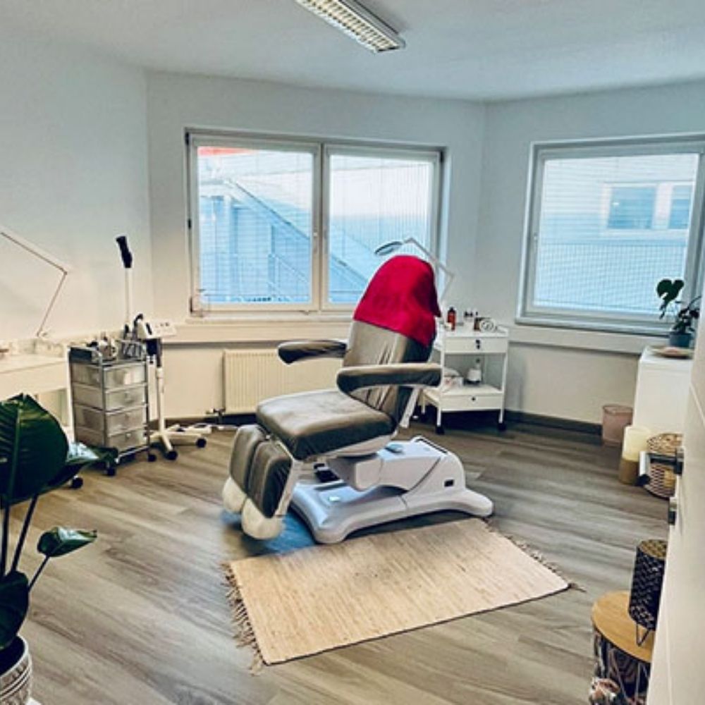 moderne behandlungsraueme iris kosmetik wiener neustadt
